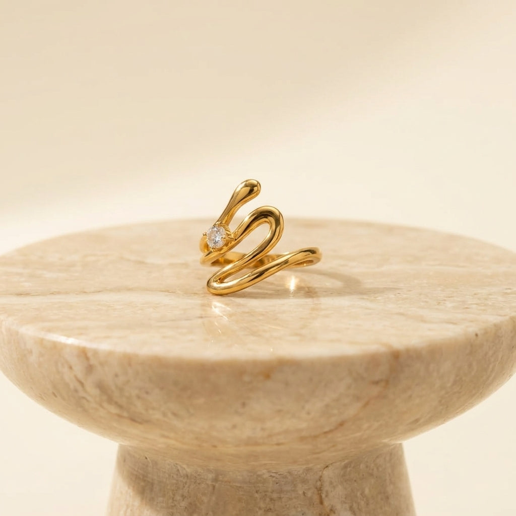 Elegant Gold-Tone Bow Rings for Women